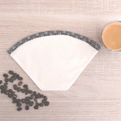Le filtre à café origami noir